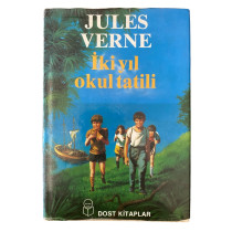 iki Yıl Okul Tatili  Dost Kitapevi Yayınları  9,90 TL - eskicievi.com'da