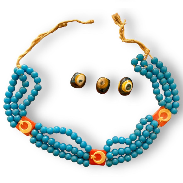 El Yapımı Nazar Boncuğu, Küçükbaş Hayvan Tasması