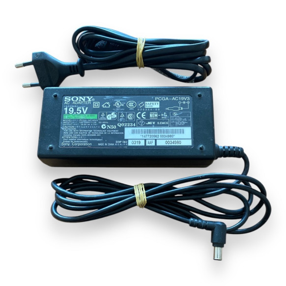 Sony 19.5 Volt - 4.1 Amper Notebook Şarj Adaptörü - Model PCGA-AC19V3