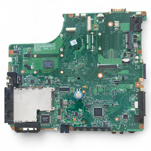 Toshiba Satellite A300-243 - Anakart Core 2 Duo T6400 İşlemci Üzerinde