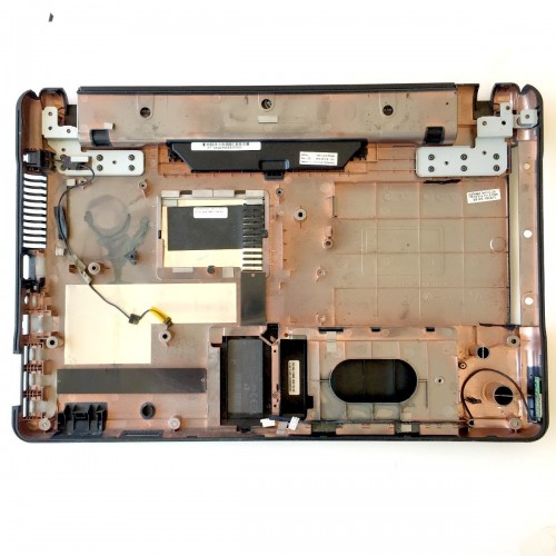 HP Compaq 615 - Alt Kasa Batarya Üzerinde
