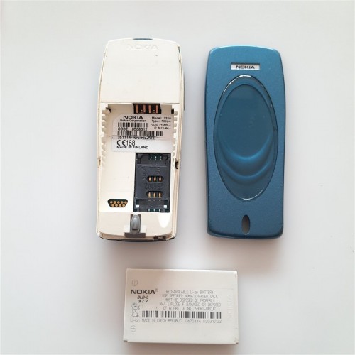 Arızalı Efsane Nokia 7210 Cep Telefonu - Kasa Çok Temiz ve Orjinal