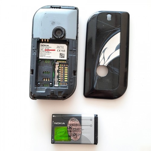 Nokia 7610 Cep Telefonu - Durumu Tam Bilinmiyor.