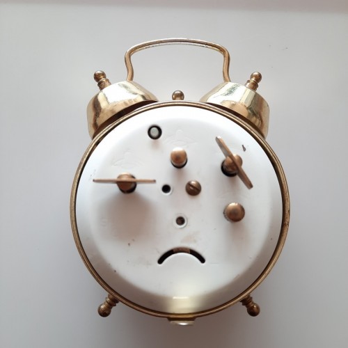 Tıkır Tıkır Çalışan Kurmalı Mekanik Shanghai Masa Saati