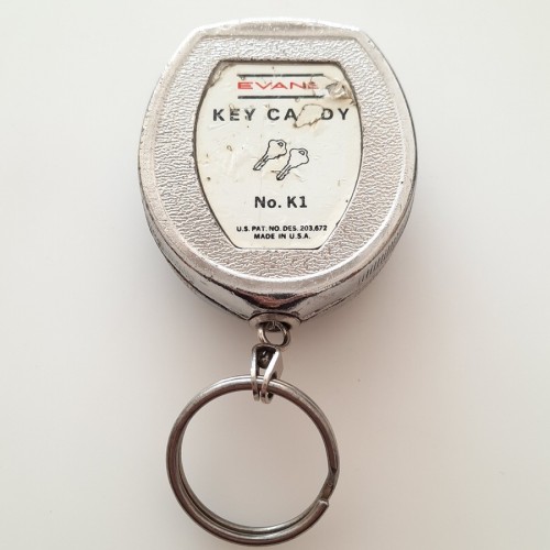 Amerikan Malı 50 CM Zencirle Uzamalı Çok Amaçlı Anahtarlık.