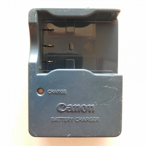 Canon - Batarya Şarj Cihazı - Model : CB-2LUE