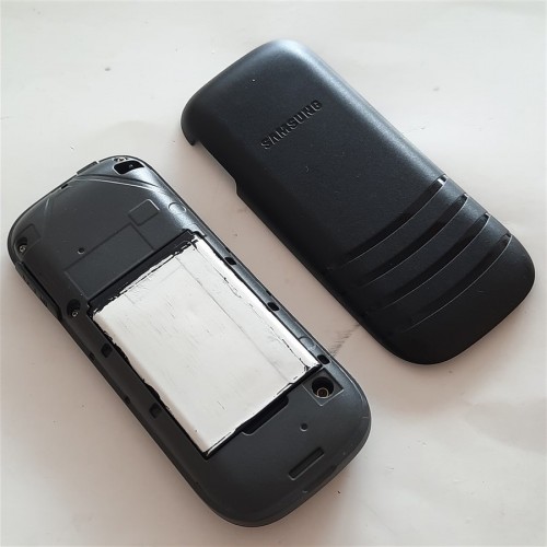Samsung GT-E1205 - Cep telefonu