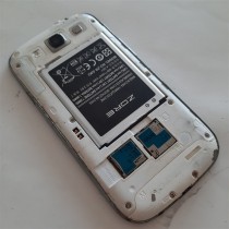 Samsung Galaxy S3, GT-İ9300 - Cep telefonu