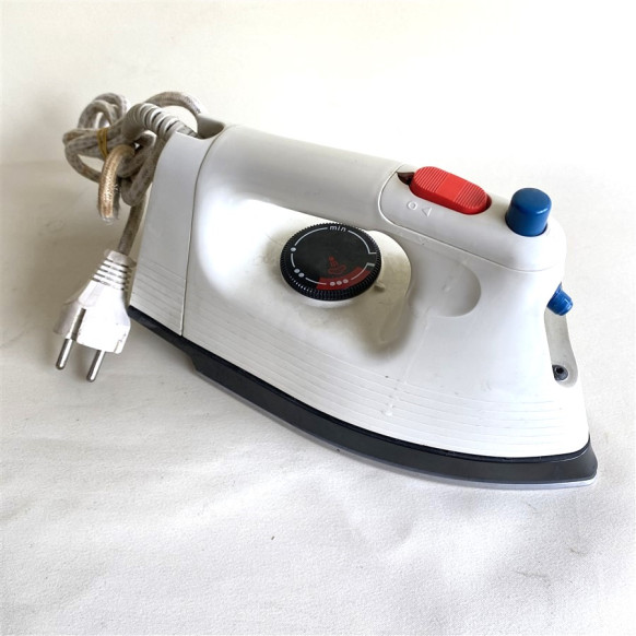 Roventa DA-72.1 Buharlı Ütü